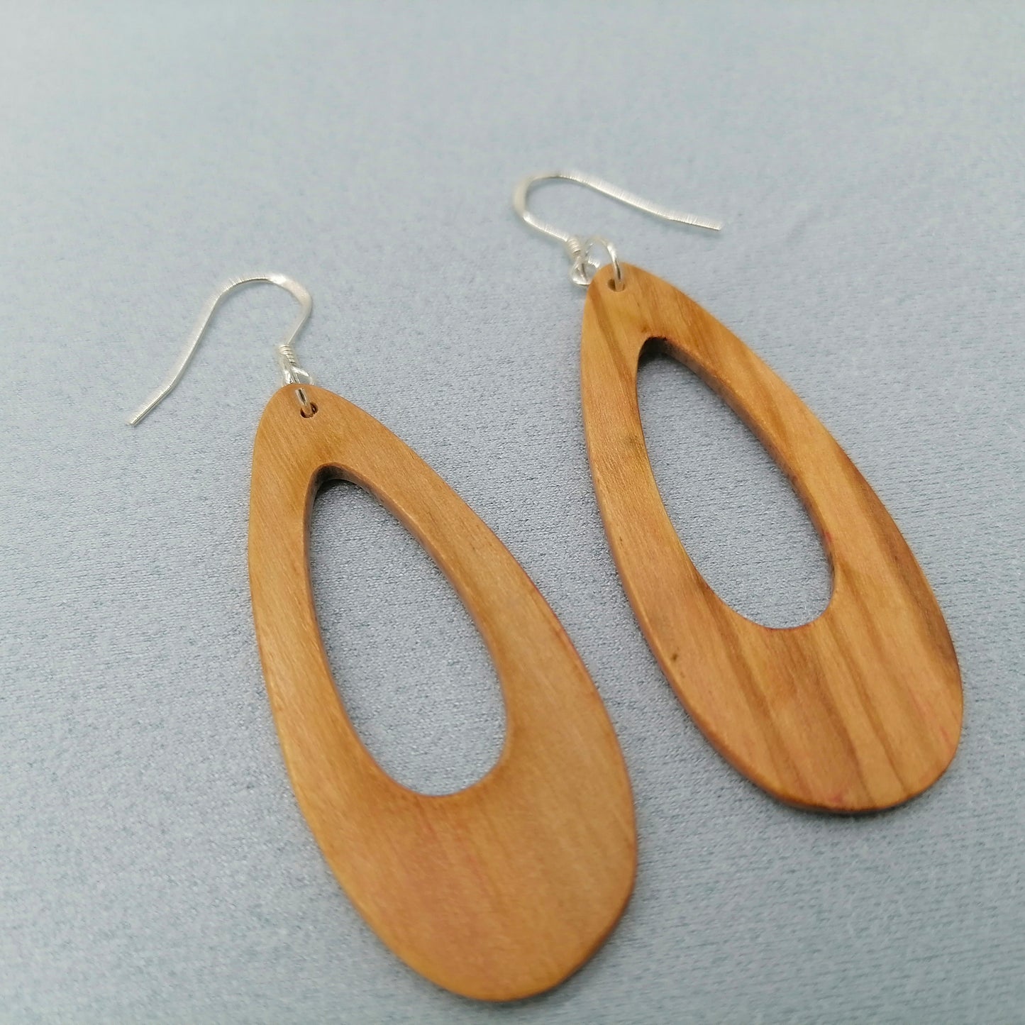 olive woodHandmade  Earrings ear001