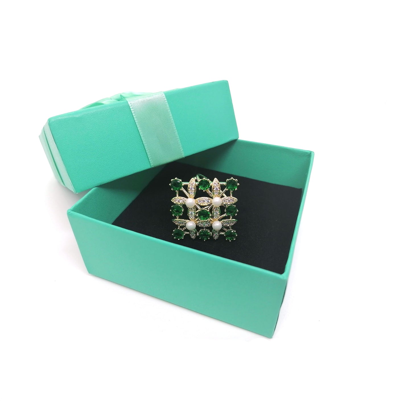 Large Royal Alexandrite Ring, Green Gemstone Pearl